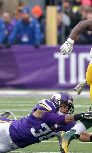 Vikings rally falls short in loss to Packers